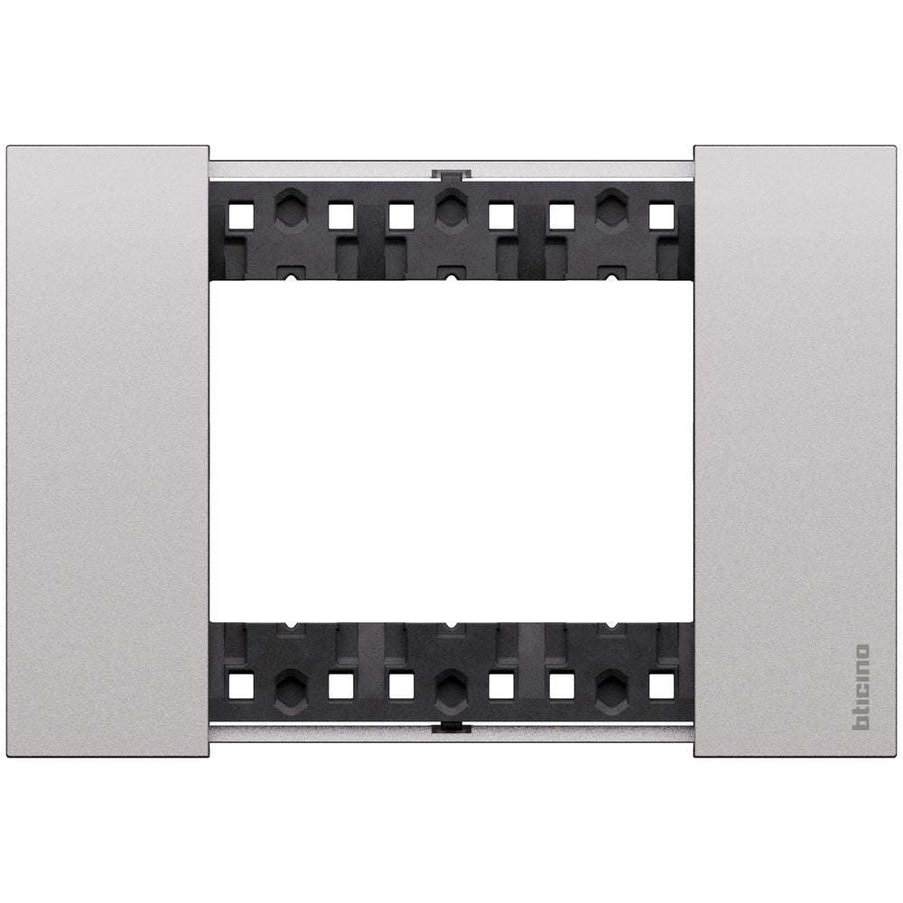 Bticino Placca Living Now 3 moduli - Finitura Steel - Materiale Zama KA4803KS