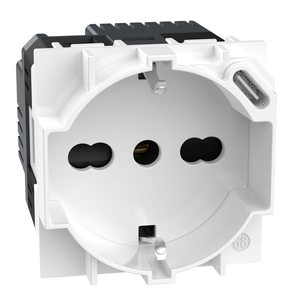Presa standard Italia P40 con caricatore USB integrato Bticino KW4140A16USB