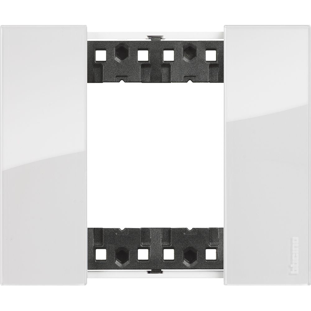 Placca Living Now 2 moduli - ghiaccio - materiale: plastica bimaterica Bticino KA4802DW