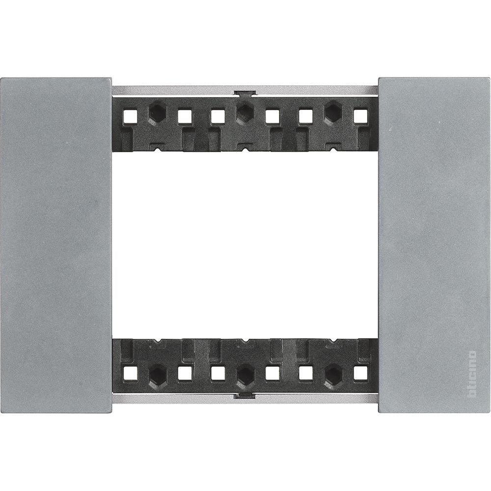 Placca Living Now 3 moduli - moon - materiale: zama Bticino KA4803NW