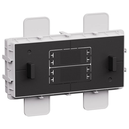 Accessori per installazione filomuro, completi di protezione Bticino PB506NNF