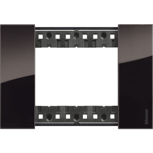 Placca Living Now 3 moduli - notte - materiale: plastica bimaterica Bticino KA4803DG