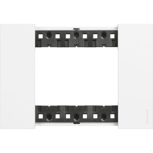 Bticino Placca Living Now 3 moduli - bianco - materiale: plastica KA4803KW