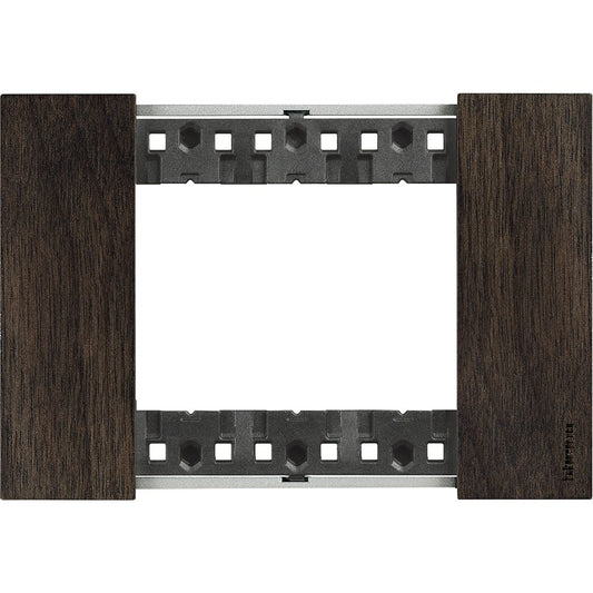 Placca Living Now 3 moduli - noce - materiale: legno Bticino KA4803LG