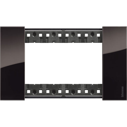 Placca Living Now 4 moduli - notte - materiale: plastica bimaterica Bticino KA4804DG