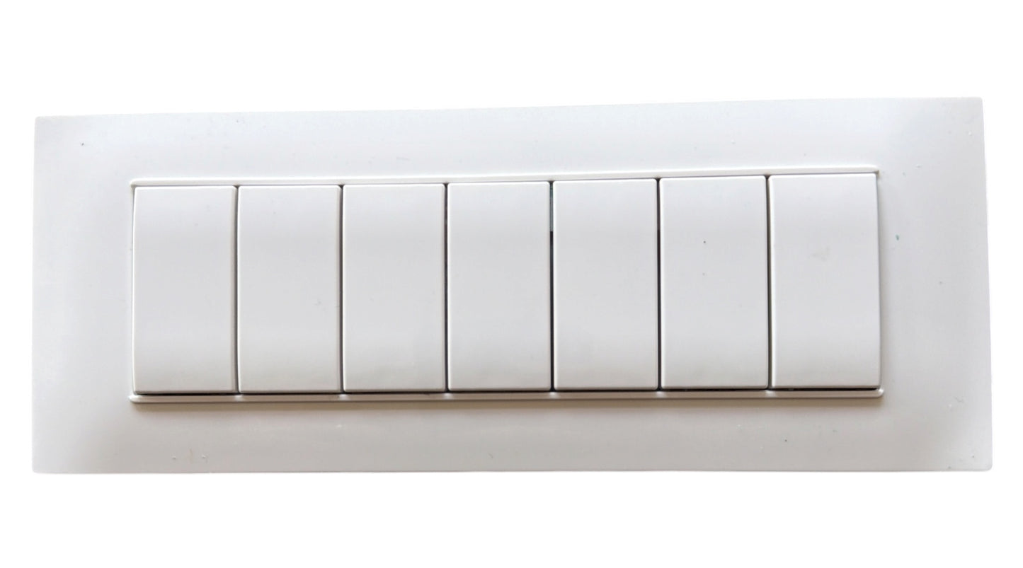 Placca Tecnopolimero Bianca 7 posti GEM  compatibile con Vimar Plana MAPAM P6007-BI